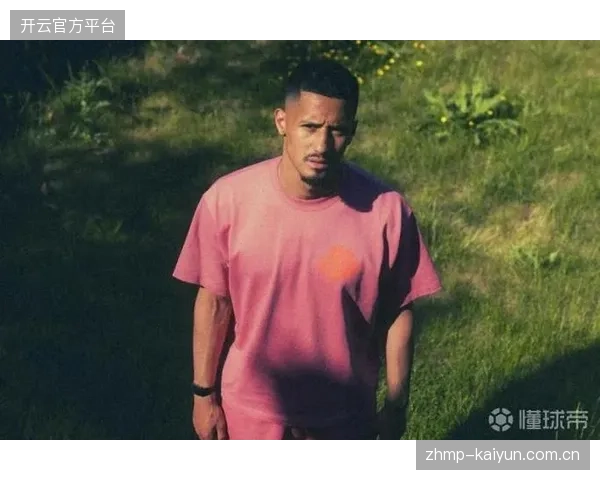 萨利巴等年轻后卫出色的回追速度，是德尚敢于在法国队推行高位压迫战术的资本
